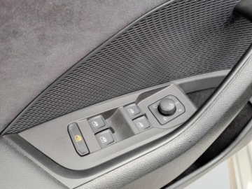 Skoda Octavia IV RS Kombi 2.0 TDI SCR 200KM 2023 Skoda Octavia RS, Head-Up, Matrix, Kamera, Asystenci, Ambiente, Hak 2.0, zdjęcie 15