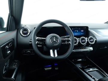 Mercedes GLA II Off-roader Facelifting 2.0 220 190KM 2025 MERCEDES-BENZ GLA 220 4-Matic AMG Line 2.0 190KM, zdjęcie 6