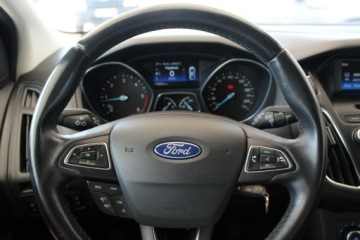 Ford Focus III Hatchback 5d facelifting 1.5 TDCi 120KM 2018 Ford Focus 1.5TDCI 120KM SalonPL, zdjęcie 13