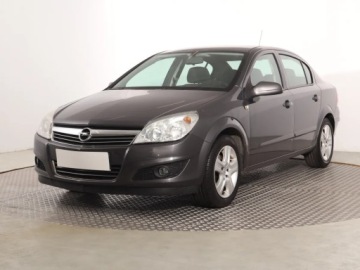 Opel Astra H Sedan 1.6 ECOTEC 115KM 2009 Opel Astra 1.6 16V, Salon Polska, Klima, zdjęcie 1