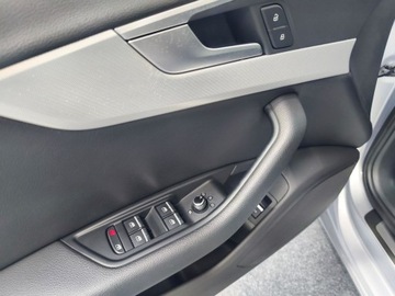 Audi A4 B9 Limousine 2.0 TFSI ultra 190KM 2018 Audi A4 , Europa, Pierwszy właściciel, Automat, ADS, Skóra, zdjęcie 9