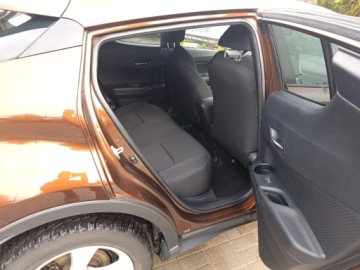Toyota C-HR I Crossover 1.2L Turbo 116KM 2017 Toyota C-HR 1.2 T GPF Premium Toyota C-HR 1.2 Pre, zdjęcie 21