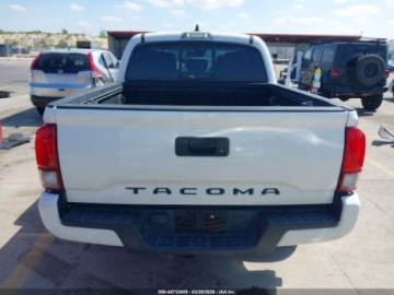 Toyota Tacoma II 2021 Toyota Tacoma TOYOTA TACOMA SR 2.7 Benzyna 159KM, zdjęcie 3