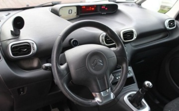 Citroen C3 Picasso 1.4 95KM 2010 Citroen C3 Picasso 1.4 120KM Salon Pl Opony Caloroczne 1.4 Benzyna 95KM, zdjęcie 1
