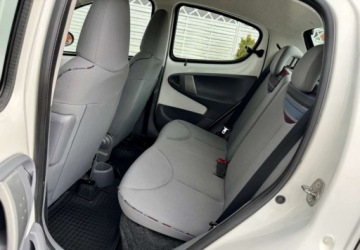 Citroen C1 I Hatchback 3d Facelifting 1.0 i 68KM 2011 Citroen C1 Citroen C1 1.0 Exclusive Benzyna 68KM, zdjęcie 12