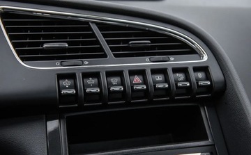 Peugeot 3008 I Crossover Facelifting 1.6 BlueHDi 120KM 2015 Peugeot 3008 1.6eHDI 120KM Allure Perla Skora Navi Ledy Hed-up Panorama Fu, zdjęcie 20