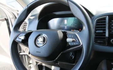 Skoda Karoq Crossover Facelifting 1.5 TSI ACT 150KM 2023 Skoda Karoq 1.5 TSI ACT Sportline DSG SalonPl Automat Gwarancja od RiA, zdjęcie 33