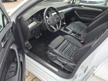Volkswagen Passat B8 Variant Facelifting 2.0 TDI SCR 200KM 2022 Volkswagen Passat Variant Rline 200KM 4x4 Elegance, zdjęcie 9