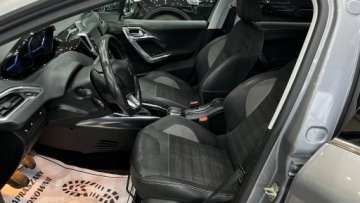 Peugeot 3008 I Crossover 1.6 HDi FAP 115KM 2013 Peugeot 3008 Panorama dach Nawigacja 1.6 Diesel 115KM, zdjęcie 9