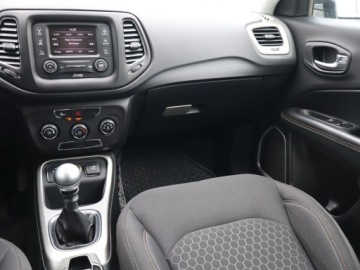 Jeep Compass II SUV 1.4 MultiAir 140KM 2017 Jeep Compass 1.4 MultiAir, Salon Polska, zdjęcie 7