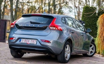 Volvo V40 II Hatchback 2.0 T2 DRIVE-E 122KM 2016 Volvo V40 Volvo V40 T2 Drive-E Kinetic 2.0 Benzyna 122KM, zdjęcie 6