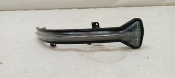 SMĚROVKA PRAVÝ BMW G12 G14 7414650