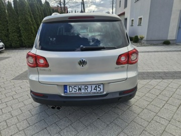 Volkswagen Tiguan I 2009 Volkswagen Tiguan 2.0 170 KM Klimatronik Napęd, zdjęcie 5