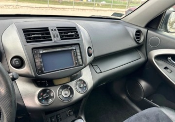 Toyota RAV4 III MPV Facelifting 2.2 D-4D 150KM 2011 Toyota RAV4 2.2D4D 150KM 2011r. 4x4 auto zarejestrowane i ubezpieczone w P, zdjęcie 10