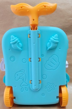 WALIZKA WIELORYB Z ZABAWKAMI DO PIASKOWNICY NA PLAŻĘ MŁYNEK KONEWKA FOREMKI