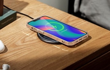 ЧЕХОЛ ДЛЯ iPhone 16 ДЛЯ УСИЛЕННОГО МАГНИТНОГО КОРПУСА MagSafe