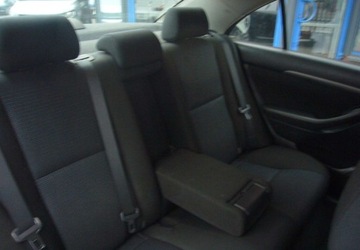 Toyota Avensis II Sedan 2.0 D-4D 126KM 2008 Toyota Avensis Toyota Avensis II Salon PL 2.0 Diesel 126KM, zdjęcie 16