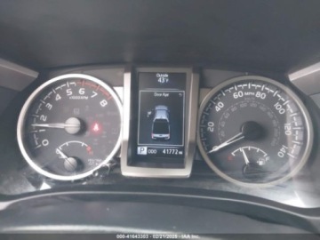 Toyota Tacoma II 2022 Toyota Tacoma 2022r., SR5, od ubezpieczalni 2.7 Benzyna 159KM, zdjęcie 10