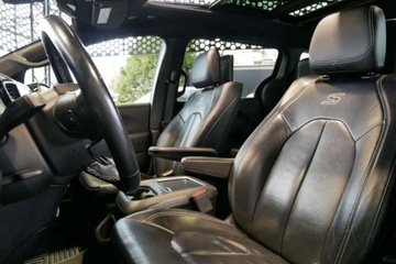 Chrysler Pacifica II 3.6 V6 291KM 2018 Chrysler Pacifica 3.6L V6 Pentastar 291KM StowN Go,S,Kam.360,Radar,Panoram, zdjęcie 9