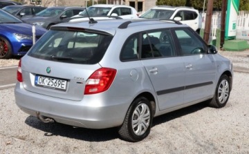 Skoda Fabia II Hatchback Facelifting 1.6 TDI CR DPF 90KM 2013 Skoda Fabia Super stan, Spalanie 4,2100 km GWARANCJA 1.6 Diesel 90KM, zdjęcie 2