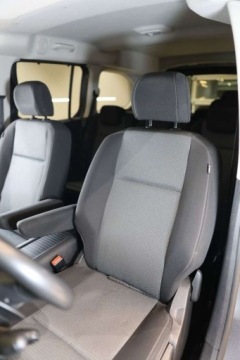 Toyota 2022 Toyota Proace City Verso Long 1.2 D-4T Family Aut. 1.2 Benzyna 130KM, zdjęcie 8