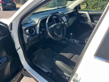Toyota RAV4 IV MPV Facelifting 2.5 Hybrid 197KM 2017 Toyota RAV4 Toyota RAV 4 IV XENONYLEDYKamera cofania Bezwypadkowa 2.5, zdjęcie 4