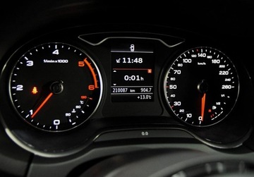 Audi A3 8V Hatchback 3d 1.6 TDI 105KM 2014 Audi A3 Sportback S line Podgrzewane fotele BangOlufsen 1.6 Diesel 105KM, zdjęcie 13
