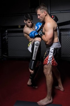 ЗАЩИТЫ ДЛЯ ГОЛЕНИ ДЛЯ ТРЕНИРОВКИ СПАРИНГА ГОЛЕНИ HARD BUSHIDO L