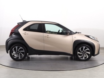 Toyota Aygo X 1.1 VVT-i 72KM 2022 Toyota Aygo X 1.0, Salon Polska, 1. Właściciel, zdjęcie 5