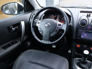 Nissan Qashqai I Crossover 2.0 140KM 2010 Nissan Qashqai 2.0, Navi, Klima, Klimatronic, zdjęcie 6