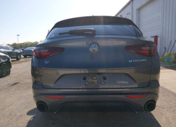 Alfa Romeo Stelvio 2022 Alfa Romeo Stelvio 2022r., Veloce Ti Awd, 2L, od ubezpieczalni 2.0 Benzyna, zdjęcie 5