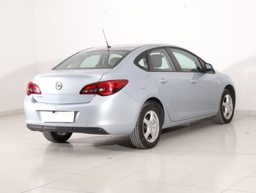 Opel Astra J Sedan 1.6 Twinport ECOTEC 115KM 2016 Opel Astra 1.6 16V, Salon Polska, Skóra, Klima, zdjęcie 4