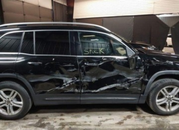 Mercedes GLB 2022 Mercedes-Benz GLB 2022, 2.0L, 4x4, od ubezpieczalni 2.0 Benzyna 221KM, zdjęcie 4