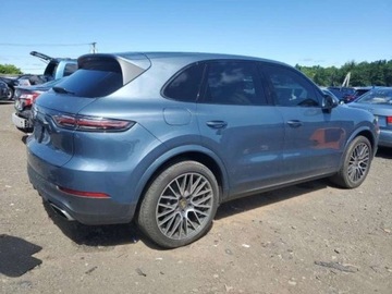 Porsche Cayenne III 2020 Porsche Cayenne 2020, 3.0L, 4x4, porysowany lakier 3.0 Benzyna 335KM, zdjęcie 3