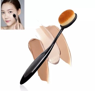 Плотная кисть для макияжа для тонального макияжа.