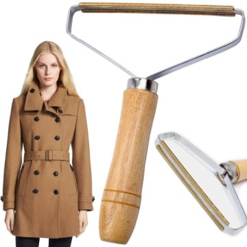 РАСЧЕСКА ДЛЯ УДАЛЕНИЯ ВОЛОС С ОДЕЖДЫ, ЛЕНТЫ