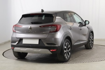 Renault Captur II Crossover 1.3 TCe 140KM 2023 Renault Captur 1.3 TCe MHEV, Salon Polska, zdjęcie 4