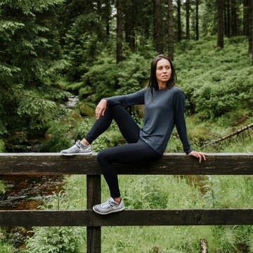 Футболка ЖЕНСКАЯ CHILO С ДЛИННЫМ РУКАВОМ M