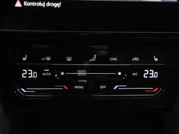 Volkswagen Arteon Shooting Brake R 2.0 TSI 320KM 2022 Volkswagen Arteon R 2.0TSI 320KM ACC 4X4 Panorama, zdjęcie 20