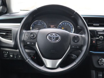 Toyota Corolla X Sedan Facelifting 1.6 Valvematic 132KM 2014 Toyota Corolla 1.6 Valvematic, Salon Polska, GAZ, zdjęcie 15