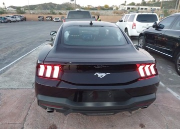 Ford Mustang VI 2024 Ford Mustang FORD MUSTANG ECOBOOST FASTBACK 2.3 Benzyna 319KM, zdjęcie 3