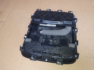 LAMPA OSVĚTLENÍ KABINY PANEL A9109006900