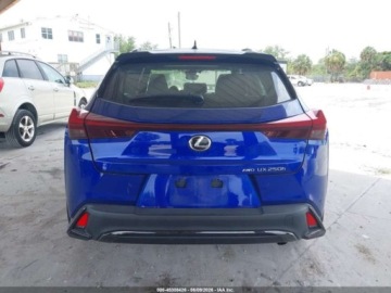 Lexus UX 2023 Lexus UX 250h F Sport Handling 2023 2.0 Benzyna 143KM, zdjęcie 3