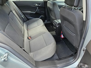 Opel Insignia I Sedan 1.8 Twinport ECOTEC 140KM 2010 Opel Insignia 1,8 140 KM Navi Tempomat, zdjęcie 14