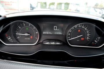 Peugeot 2008 I SUV Facelifting 1.2 PureTech 82KM 2017 Peugeot 2008 _1.2 82 KM Lift Navi Led Klimatronik, zdjęcie 26