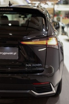Lexus NX I SUV Facelifting 300h 197KM 2021 Lexus NX 300h Optimum AWD 2.5 Hybryda 197KM, zdjęcie 17