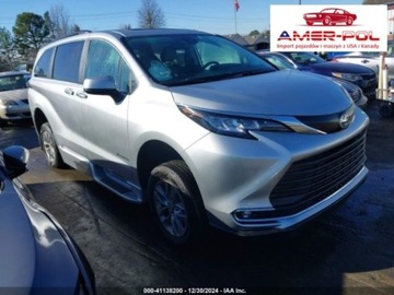 Toyota Sienna III 2023 Toyota Sienna 2023r., 2.5L 2.5 Benzyna 189KM