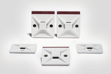 Крепежный плинтус 28х28 100 шт., 151-01559