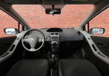 Toyota Yaris II Hatchback 5d 1.0 VVT-i 69KM 2008 Toyota Yaris Salon PL klima Alu Gwarancja w cenie Warszawa VDAK Benzyna, zdjęcie 4