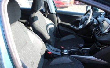 Peugeot 2008 I SUV Facelifting 1.2 PureTech 82KM 2019 Peugeot 2008 1.2B 83KM klimatronik zarejestrowany zadbany 1.2 Benzyna 83KM, zdjęcie 18